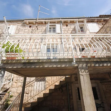 Apartament Nives Vis